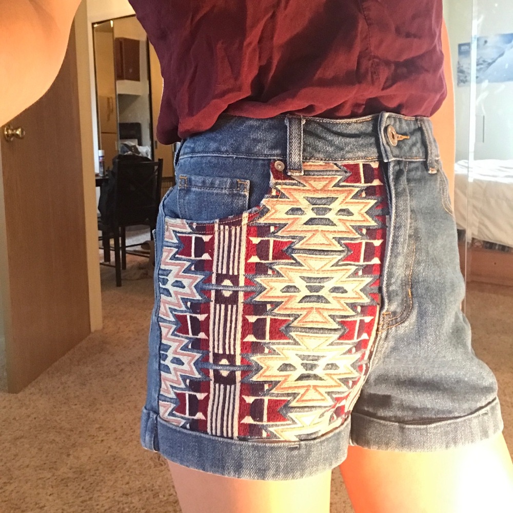Bullhead high waisted shorts